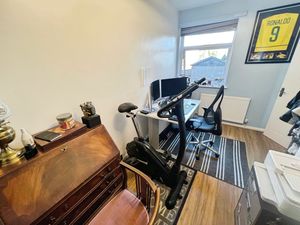 Bedroom/Office- click for photo gallery
